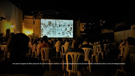 proyeccion de el vino el mundo y nosotros en cine astoria de jerez